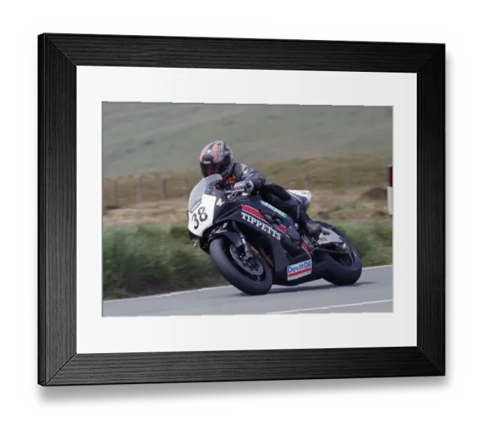 Framed Print : 2002 TT 124-21i Framed Print : 2002 TT 124-21i