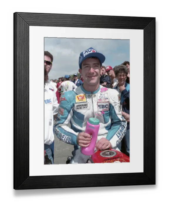 Framed Print : Jim Moodie (Yamaha) 1993 Supersport 400 TT Framed Print : Jim Moodie (Yamaha) 1993 Supersport 400 TT