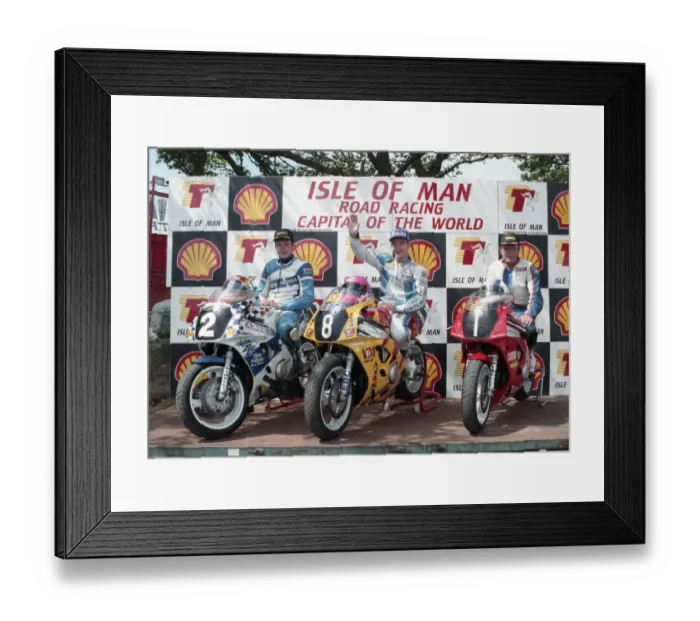 Framed Print : Iain Duffus (Yamaha) Jim Moodie (Yamaha) Sreve Linsdell (Yamaha) 1993 Supersport 400 TT Framed Print : Iain Duffus (Yamaha) Jim Moodie (Yamaha) Sreve Linsdell (Yamaha) 1993 Supersport 400 TT