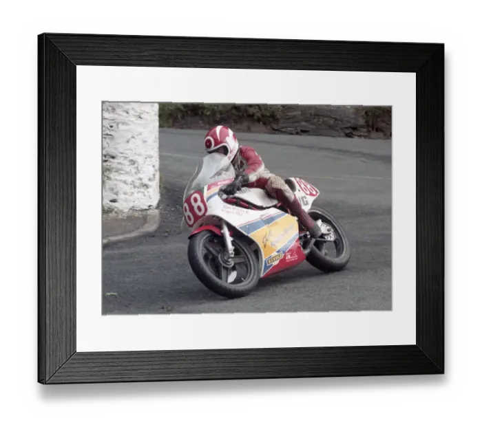 Framed Print : Carl Fogarty (Yamaha) 1985 Newcomers Manx Grand Prix Framed Print : Carl Fogarty (Yamaha) 1985 Newcomers Manx Grand Prix