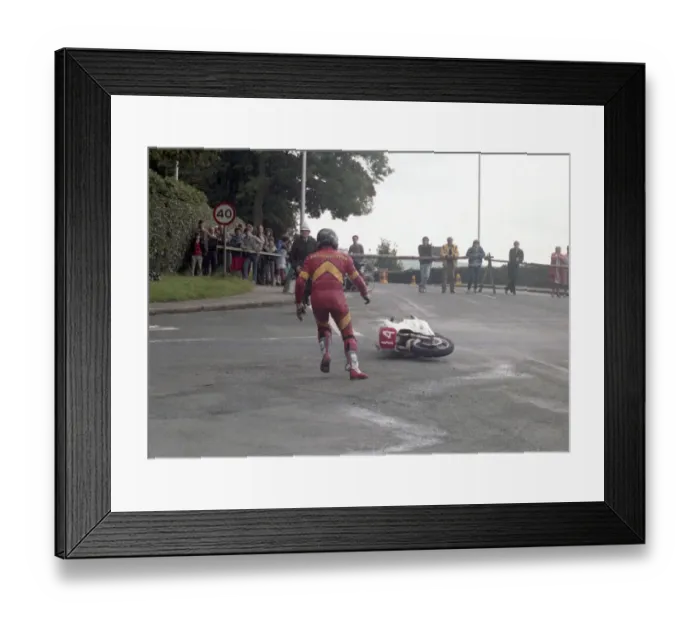 Framed Print : Wayne Leatherbarrow (Spondon Yamaha) 1985 Newcomers Manx Grand Prix Framed Print : Wayne Leatherbarrow (Spondon Yamaha) 1985 Newcomers Manx Grand Prix
