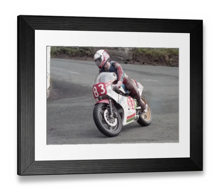 Framed Print : Paul Woodman (Yamaha) 1985 Newcomers Manx Grand Prix Framed Print : Paul Woodman (Yamaha) 1985 Newcomers Manx Grand Prix