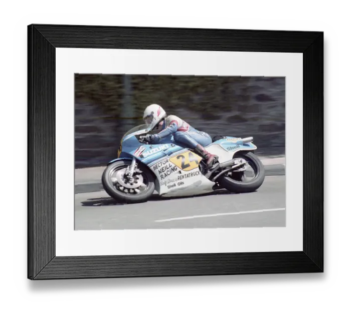 Framed Print : Norman Brown (Suzuki) 1982 Senior TT Framed Print : Norman Brown (Suzuki) 1982 Senior TT