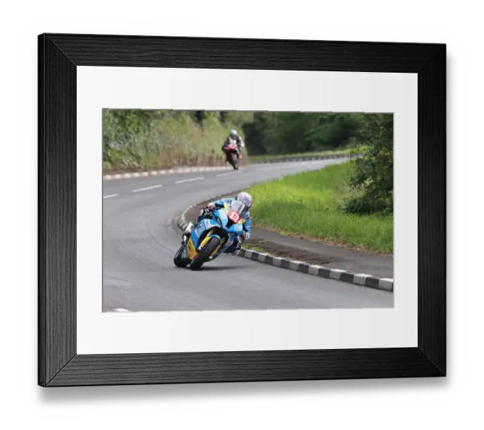 Framed Print : Lee Johnston (BMW) 2022 Superstock TT Framed Print : Lee Johnston (BMW) 2022 Superstock TT