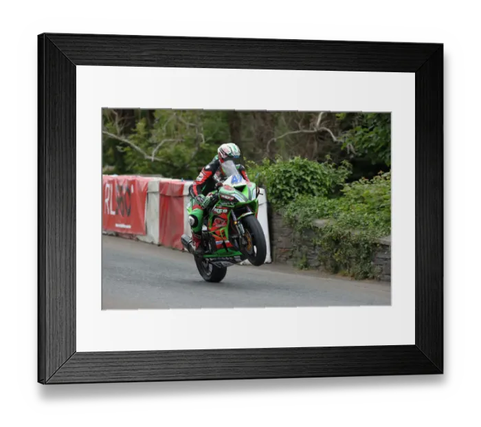 Framed Print : Matthew Rees (Kawasaki) 2022 Supersport TT Framed Print : Matthew Rees (Kawasaki) 2022 Supersport TT