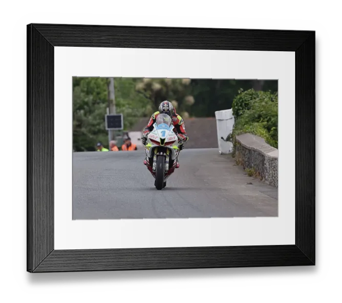 Framed Print : John McGuinness (Honda) 2022 Supersport TT Framed Print : John McGuinness (Honda) 2022 Supersport TT