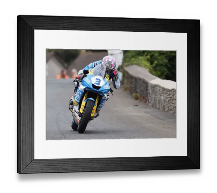 Framed Print : Lee Johnston (Yamaha) 2022 Supersport TT Framed Print : Lee Johnston (Yamaha) 2022 Supersport TT