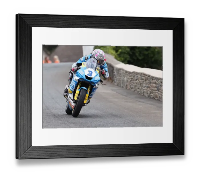 Framed Print : Lee Johnston (Yamaha) 2022 Supersport TT Framed Print : Lee Johnston (Yamaha) 2022 Supersport TT