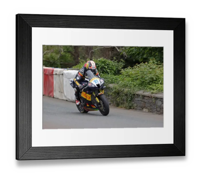 Framed Print : Conor Cummins (Honda) 2022 Supersport TT
