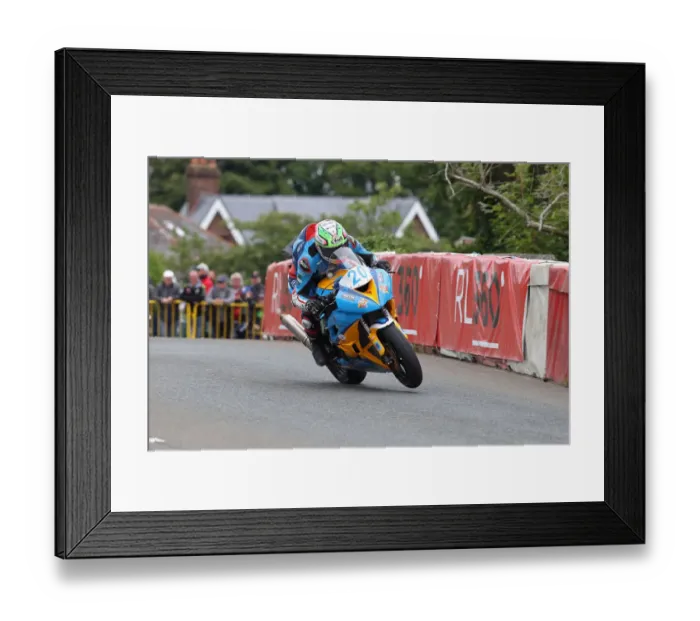Framed Print : Craig Neve (Kawasaki) 2022 Supersport TT Framed Print : Craig Neve (Kawasaki) 2022 Supersport TT