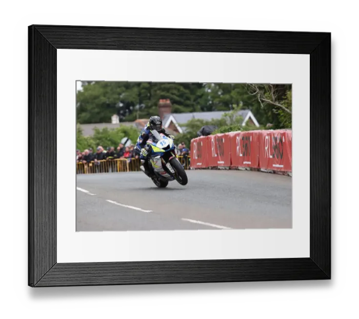 Framed Print : Mike Browne (Yamaha) 2022 Supersport TT Framed Print : Mike Browne (Yamaha) 2022 Supersport TT