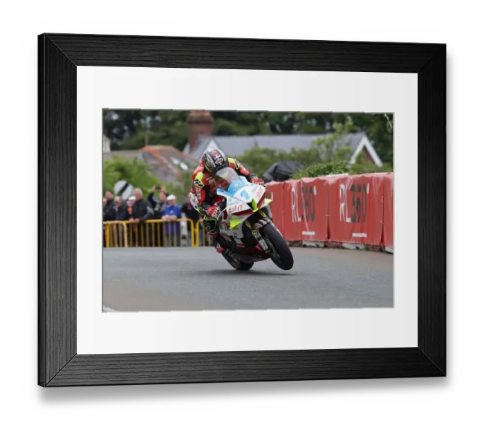 Framed Print : John McGuinness (Honda) 2022 Supersport TT Framed Print : John McGuinness (Honda) 2022 Supersport TT