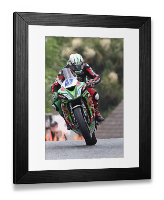 Framed Print : Matthew Rees (Kawasaki) 2002 Supersport TT Framed Print : Matthew Rees (Kawasaki) 2002 Supersport TT