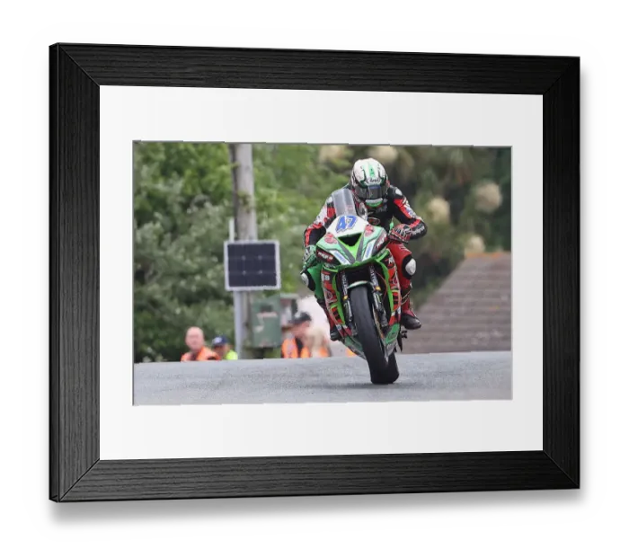 Framed Print : Matthew Rees (Kawasaki) 2002 Supersport TT Framed Print : Matthew Rees (Kawasaki) 2002 Supersport TT
