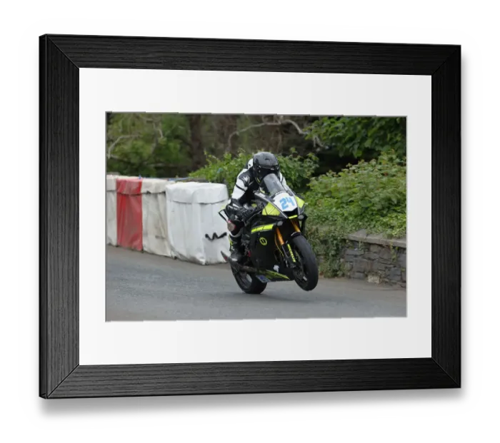 Framed Print : Tom Weeden (Yamaha) 2022 Supersport TT Framed Print : Tom Weeden (Yamaha) 2022 Supersport TT