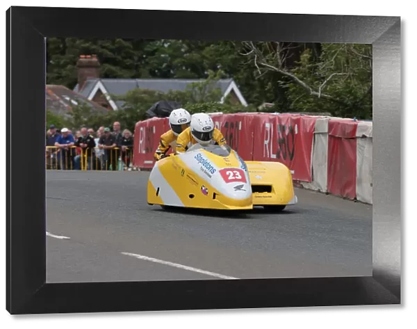 John Saunders & James Saunders (Honda Shelbourne) 2022 Sidecar TT