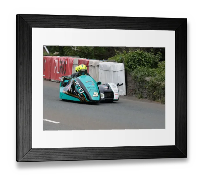 Framed Print : Peter Founds & Jevan Walmsley (Honda LCR) 2022 Sidecar TT Framed Print : Peter Founds & Jevan Walmsley (Honda LCR) 2022 Sidecar TT
