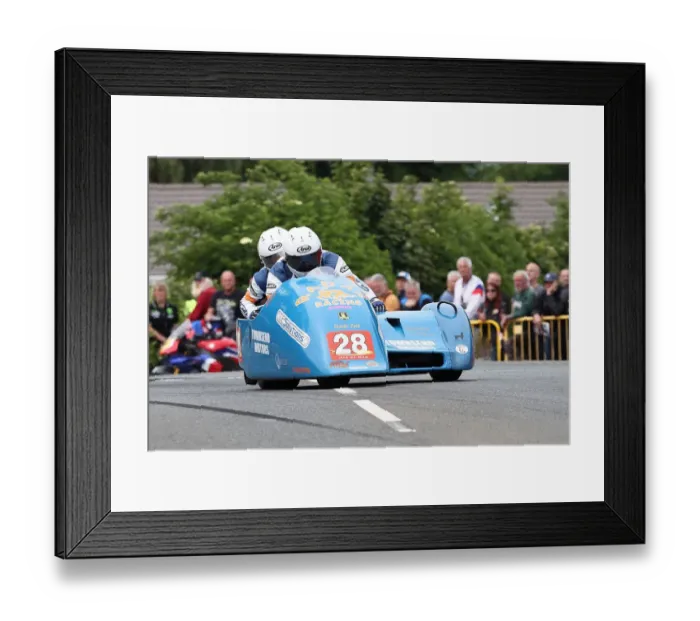 Framed Print : Andy King & Andrew Sigsworth (Lumley-Ireson Honda) 2022 Sidecar TT Framed Print : Andy King & Andrew Sigsworth (Lumley-Ireson Honda) 2022 Sidecar TT