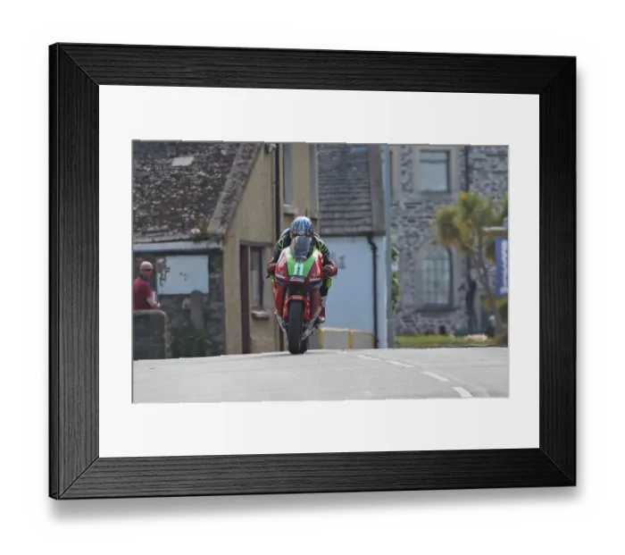 Framed Print : Rob Hodson (Kawasaki) 2022 Supertwin TT Framed Print : Rob Hodson (Kawasaki) 2022 Supertwin TT