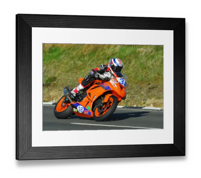 Framed Print : Si Fulton (Kawasaki) 2016 Supersport TT Framed Print : Si Fulton (Kawasaki) 2016 Supersport TT
