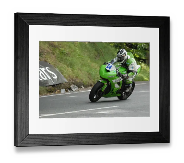 Framed Print : Mark Buckley (Kawasaki) 2011 Supersport TT Framed Print : Mark Buckley (Kawasaki) 2011 Supersport TT
