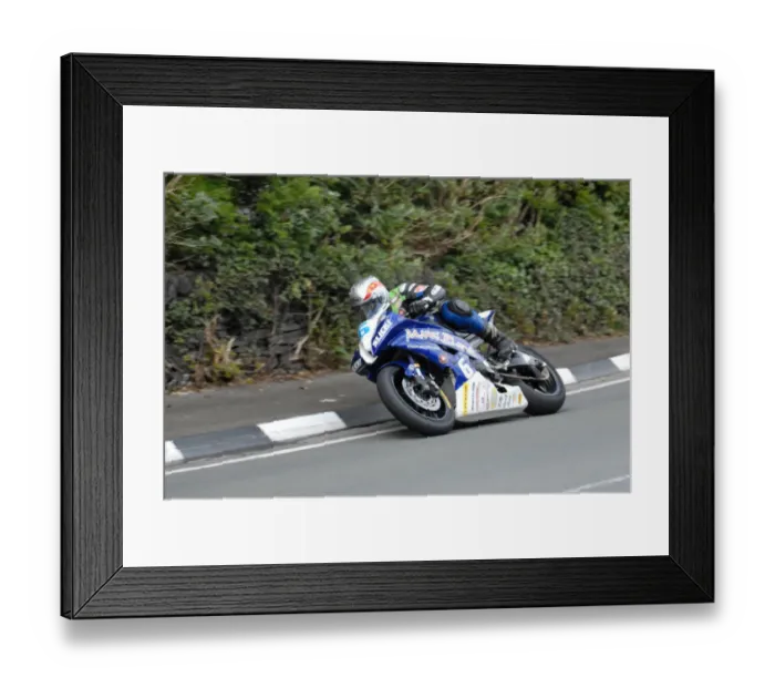Framed Print : Dan Kneen (Yamaha) 2011 Supersport TT Framed Print : Dan Kneen (Yamaha) 2011 Supersport TT