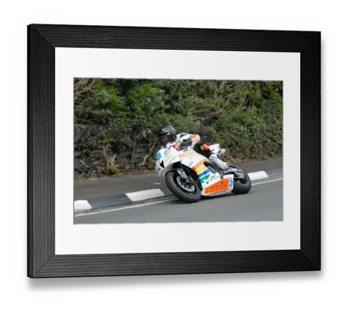 Framed Print : Bruce Anstey (Honda) 2011 Supersport TT Framed Print : Bruce Anstey (Honda) 2011 Supersport TT