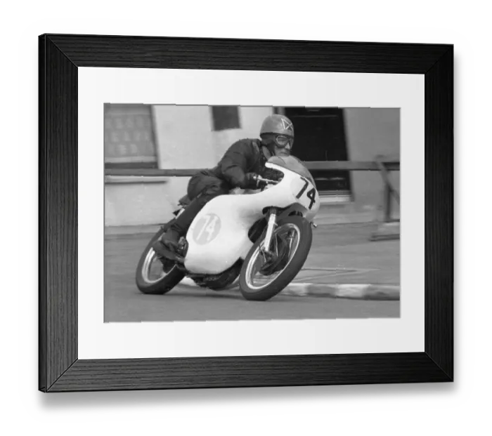 Framed Print : David Reid (Norton) 1963 Junior Manx Grand Prix Framed Print : David Reid (Norton) 1963 Junior Manx Grand Prix