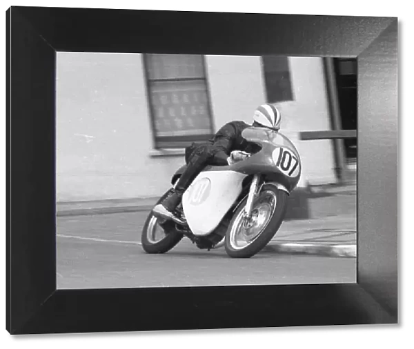 Ron Chandler (AJS) 1963 Junior Manx Grand Prix