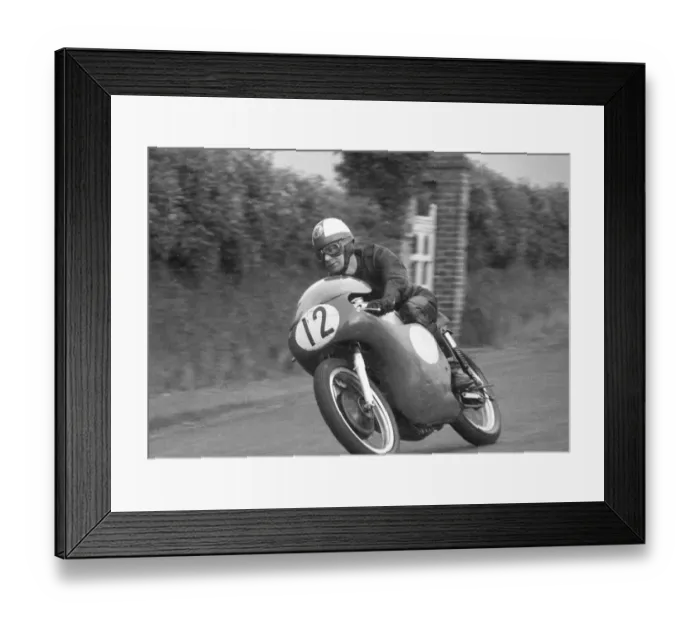 Framed Print : George Hammond (Norton) 1963 Senior Manx Grand Prix Framed Print : George Hammond (Norton) 1963 Senior Manx Grand Prix