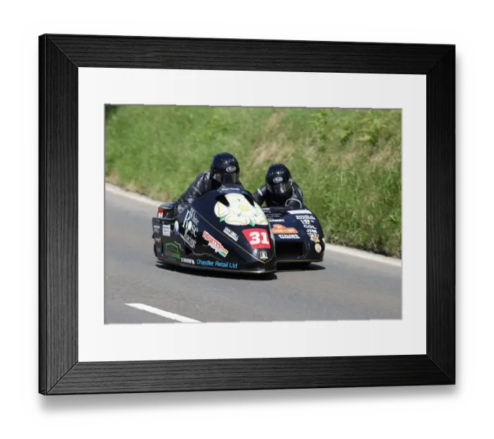 Framed Print : Shaun Chandler & Ben Chandler (Honda Baker) 2022 Sidecar TT