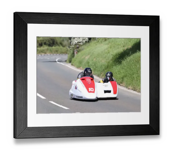 Framed Print : Gary Bryan & Philip Hyde (Honda Baker) 2022 Sidecar TT Framed Print : Gary Bryan & Philip Hyde (Honda Baker) 2022 Sidecar TT