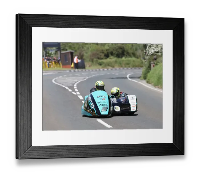 Framed Print : Peter Founds & Jevan Walmsley (Honda LCR) 2022 Sidecar TT Framed Print : Peter Founds & Jevan Walmsley (Honda LCR) 2022 Sidecar TT
