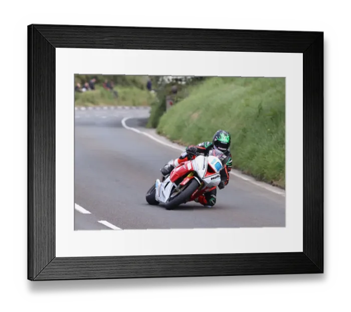 Framed Print : Michael Dunlop (Yamaha) 2022 Supersport TT Framed Print : Michael Dunlop (Yamaha) 2022 Supersport TT
