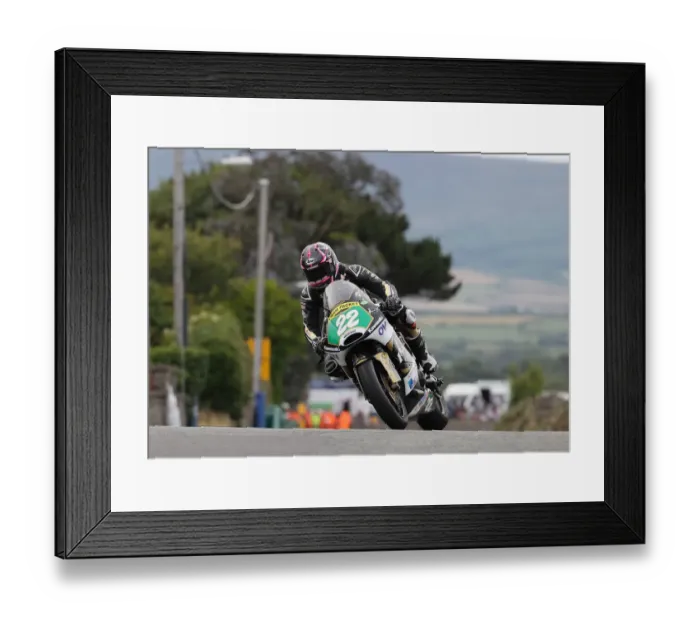 Framed Print : Paul Jordan (Kawasaki) 2022 Southern 100 Framed Print : Paul Jordan (Kawasaki) 2022 Southern 100