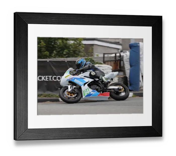 Framed Print : Stephen McKnight (Suzuki) 2022 Southern 100 Framed Print : Stephen McKnight (Suzuki) 2022 Southern 100