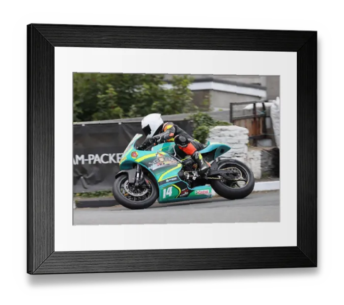 Framed Print : Paul Cassidy (Kawasaki) 2022 Southern 100 Framed Print : Paul Cassidy (Kawasaki) 2022 Southern 100