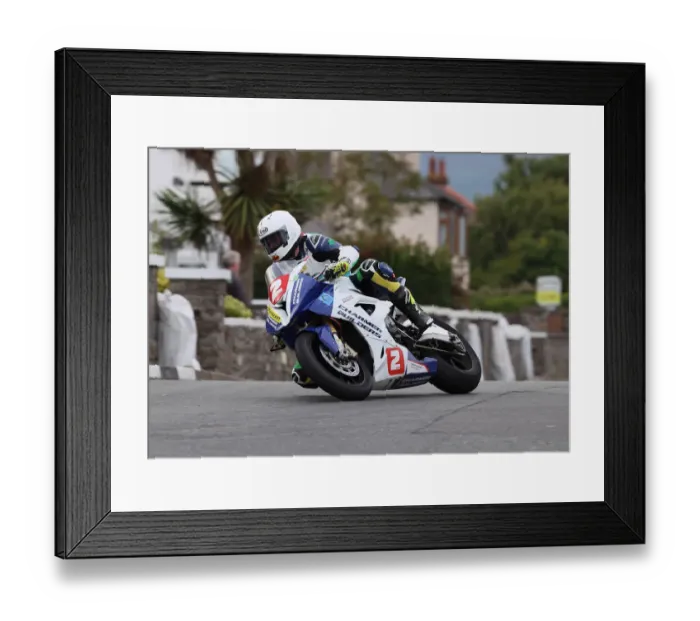 Framed Print : Ryan Kneen (BMW) 2022 Southern 100 Framed Print : Ryan Kneen (BMW) 2022 Southern 100
