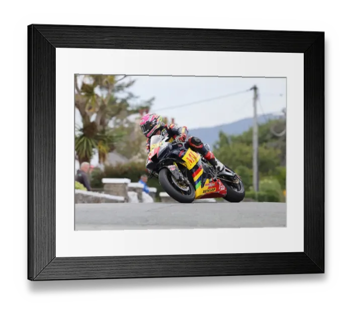 Framed Print : Davey Todd (Honda) 2022 Southern 100 Framed Print : Davey Todd (Honda) 2022 Southern 100