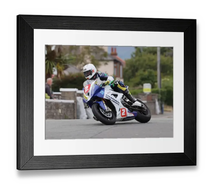 Framed Print : Ryan Kneen (BMW) 2022 Southern 100 Framed Print : Ryan Kneen (BMW) 2022 Southern 100