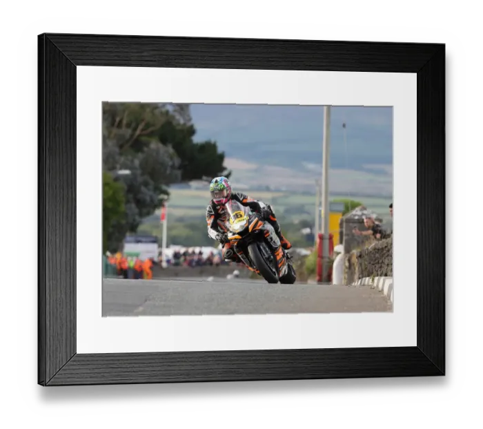 Framed Print : Jamie Coward (Yamaha) 2022 Southern 100 Framed Print : Jamie Coward (Yamaha) 2022 Southern 100