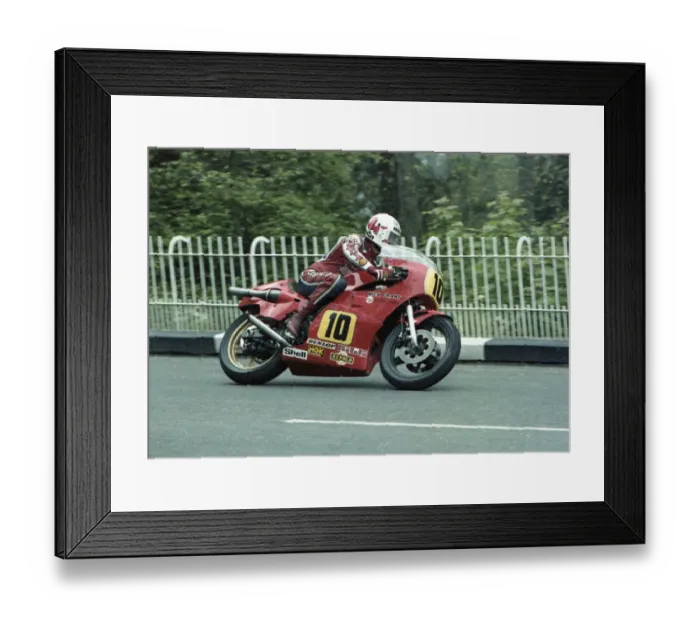 Framed Print : Mick Grant (Suzuki) 1979 Senior TT Framed Print : Mick Grant (Suzuki) 1979 Senior TT