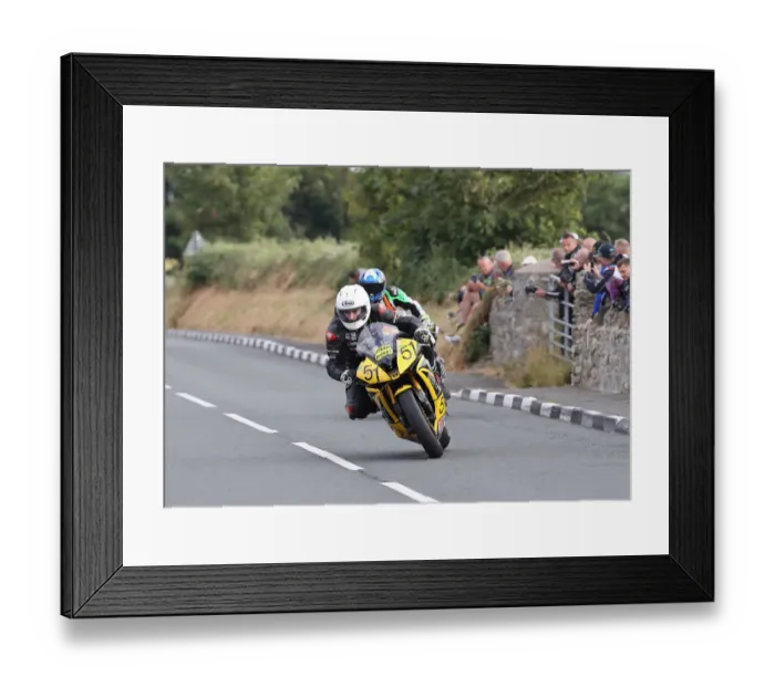 Framed Print : Samuel Mouseley (Yamaha) 2022 Southern 100 Framed Print : Samuel Mouseley (Yamaha) 2022 Southern 100