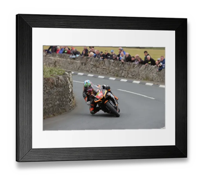Framed Print : Jamie Coward (Yamaha) 2022 Southern 100 Framed Print : Jamie Coward (Yamaha) 2022 Southern 100