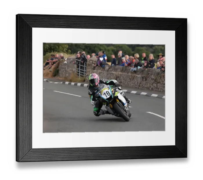 Framed Print : David Brook (Honda) 2022 Southern 100 Framed Print : David Brook (Honda) 2022 Southern 100