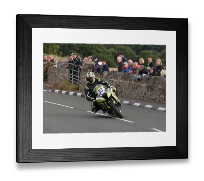 Framed Print : Kieran Brockie (Yamaha) 2022 Southern 100 Framed Print : Kieran Brockie (Yamaha) 2022 Southern 100