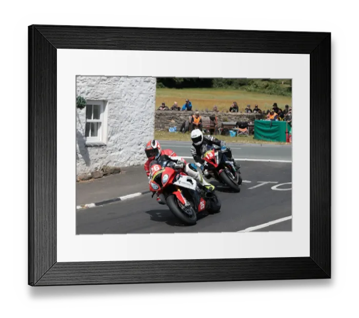 Framed Print : Dennis Booth (BMW) and Darren Creer (BMW) 2022 Southern 100 Framed Print : Dennis Booth (BMW) and Darren Creer (BMW) 2022 Southern 100