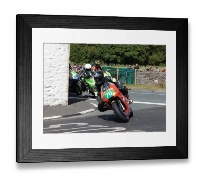 Framed Print : Connor Wade (Honda) 2022 Southern 100 Framed Print : Connor Wade (Honda) 2022 Southern 100
