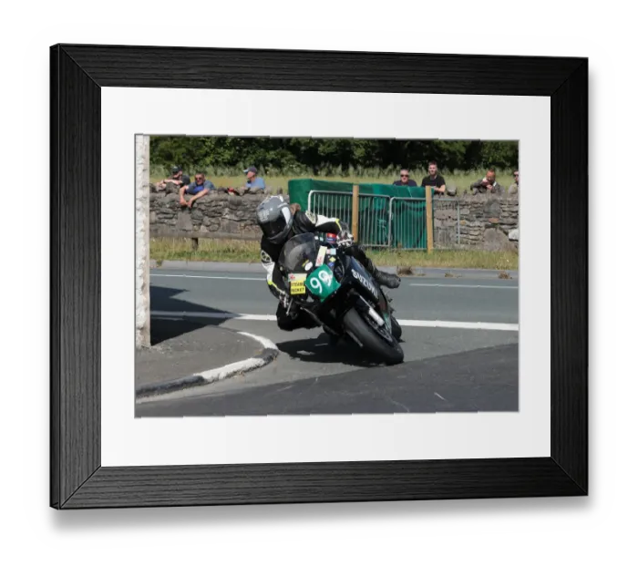 Framed Print : Geoffrey Lunn (Suzuki) 2022 Southern 100 Framed Print : Geoffrey Lunn (Suzuki) 2022 Southern 100