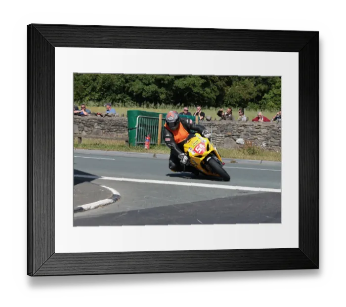 Framed Print : Paul Turner (Suzuki) 2022 Southern 100 Framed Print : Paul Turner (Suzuki) 2022 Southern 100